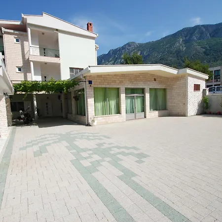 Studio Gradac 15282b Apartamento Gradac (Split-Dalmatia)