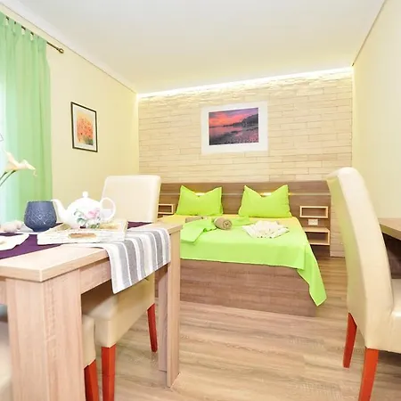 Apartamento Studio Gradac 15282b *